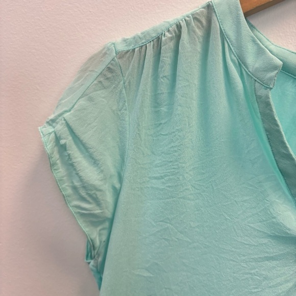 Aritzia Babaton Phillip Silk Top - Picture 3 of 10